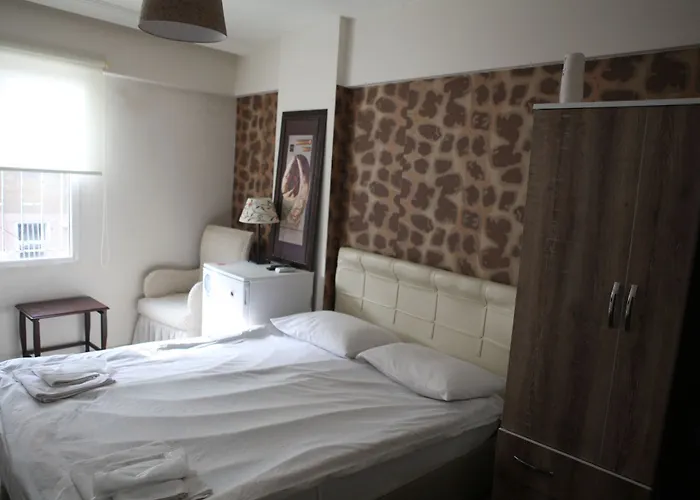 Rooster Hostel İzmir