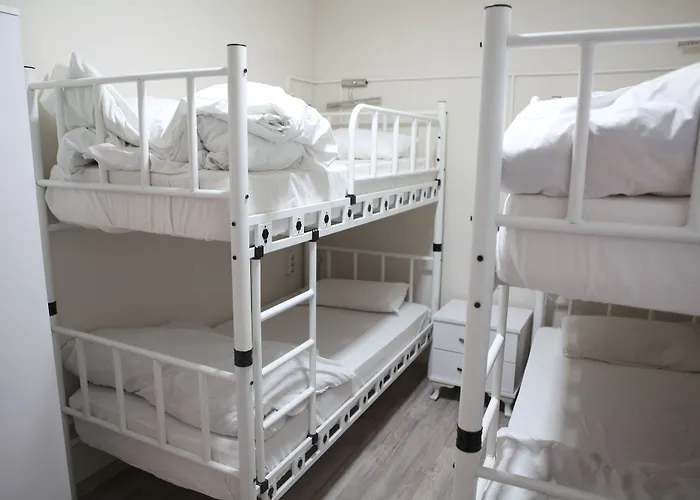 Rooster Hostel İzmir